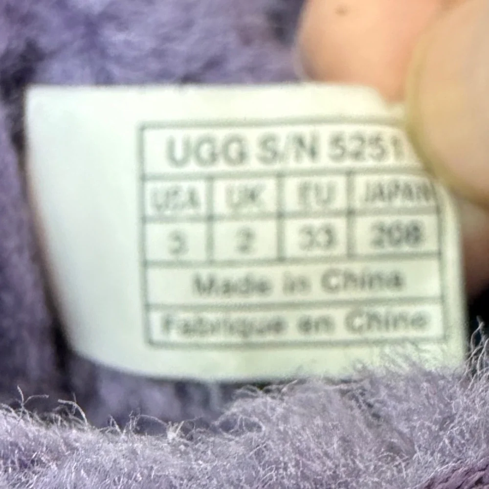 UGG Australia Purple Suede Sheepskin Lined Boots Kids Size 5‎ Youth Comfort